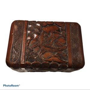 Vintage Chinese Cinnabar Carved Box w/Carved Figures  / Size 6x4x3 / Color Brown